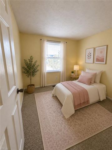 1337 Peabody DR, Hampton, VA 23666
