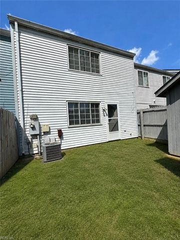 1337 Peabody DR, Hampton, VA 23666