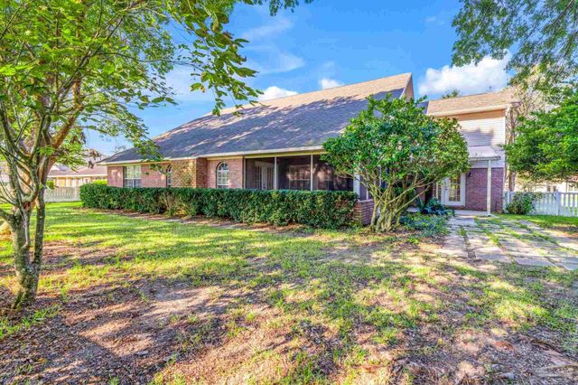 116 Mt Pilot St, Cantonment, FL 32533