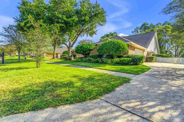 116 Mt Pilot St, Cantonment, FL 32533