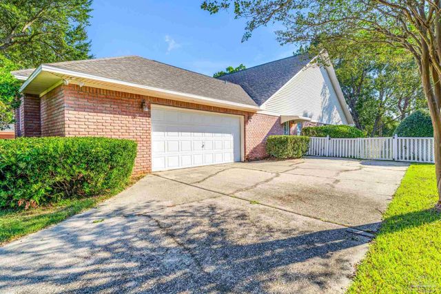 116 Mt Pilot St, Cantonment, FL 32533