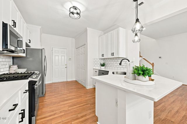 11019 Southwalk Lane, Raleigh, NC 27614