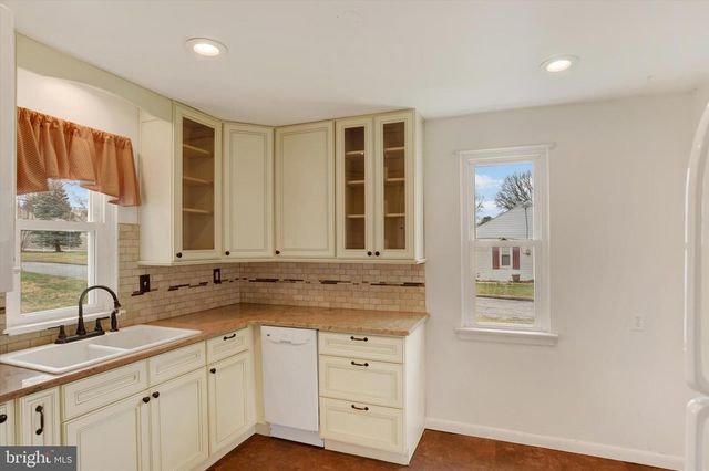 1406 SIMPSON FERRY RD, New Cumberland, PA 17070