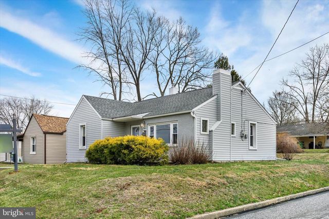 1406 SIMPSON FERRY RD, New Cumberland, PA 17070