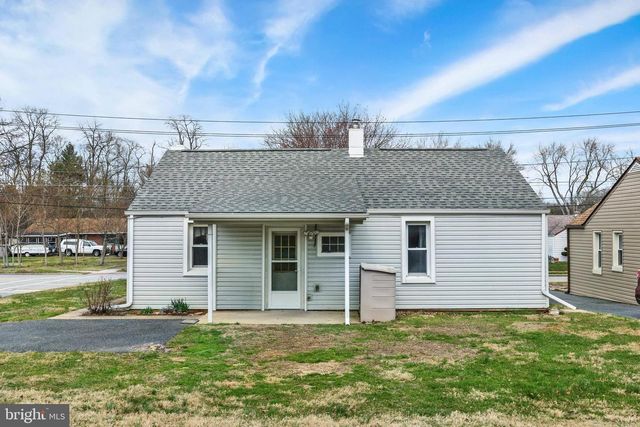 1406 SIMPSON FERRY RD, New Cumberland, PA 17070