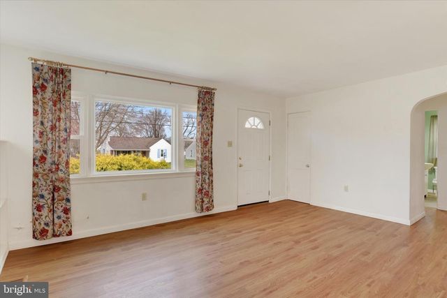 1406 SIMPSON FERRY RD, New Cumberland, PA 17070