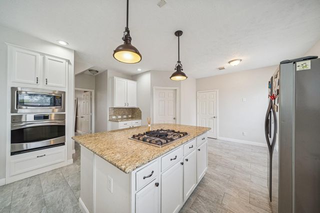12310 Shadow Island Drive, Houston, TX 77082