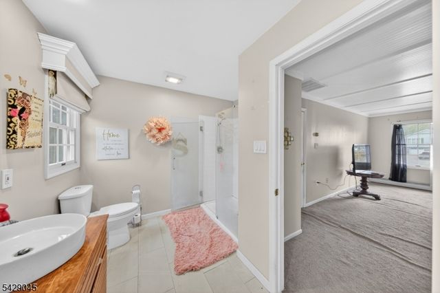 20 Willow Grove Ct, Ogdensburg Boro, NJ 07439