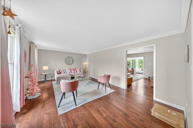 20 Willow Grove Ct, Ogdensburg Boro, NJ 07439
