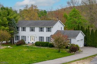 20 Willow Grove Ct, Ogdensburg Boro, NJ 07439