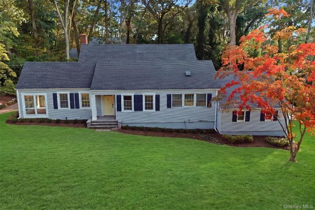 34 Old Field Road, Setauket, NY 11733