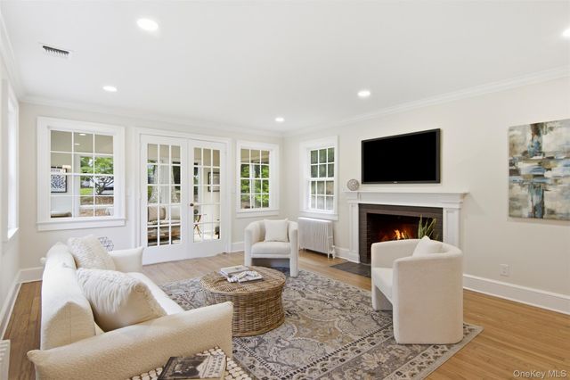 34 Old Field Road, Setauket, NY 11733