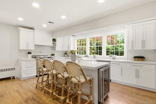 34 Old Field Road, Setauket, NY 11733