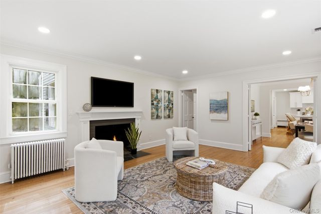 34 Old Field Road, Setauket, NY 11733