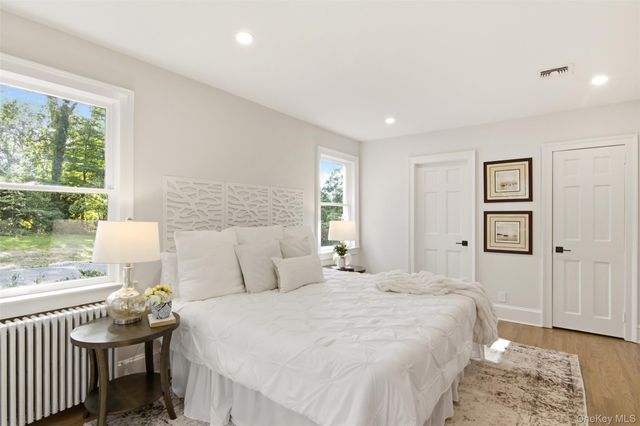 34 Old Field Road, Setauket, NY 11733