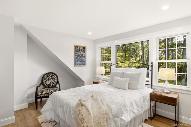 34 Old Field Road, Setauket, NY 11733