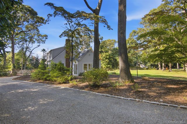 34 Old Field Road, Setauket, NY 11733