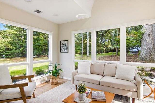 34 Old Field Road, Setauket, NY 11733