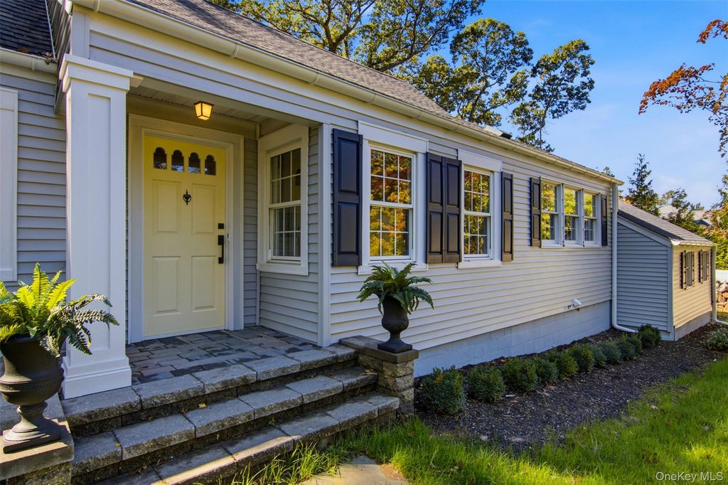 34 Old Field Road, Setauket, NY 11733 — photo 2