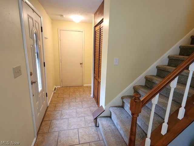 900 Berkshire Drive, Macedonia, OH 44056