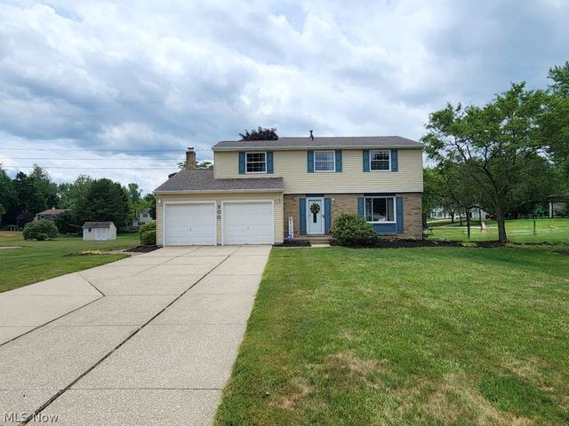 900 Berkshire Drive, Macedonia, OH 44056