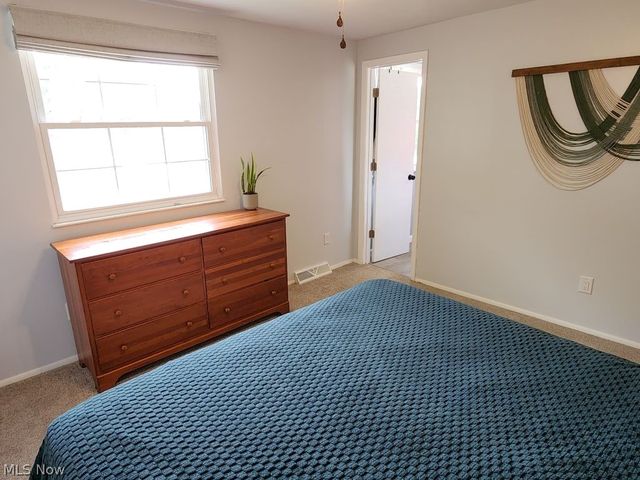 900 Berkshire Drive, Macedonia, OH 44056