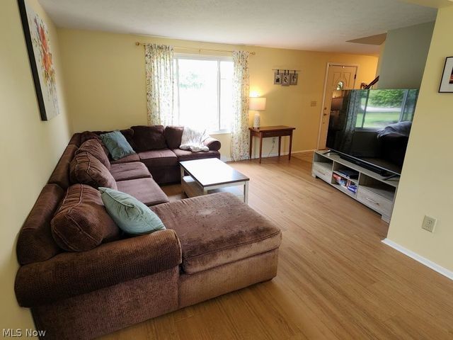 900 Berkshire Drive, Macedonia, OH 44056