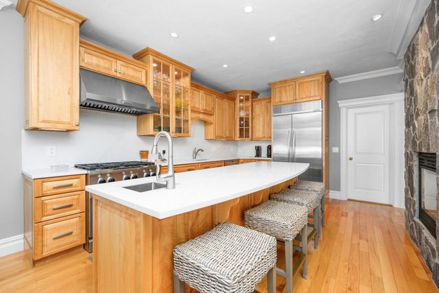 16 Quinns Way, Mashpee, MA 02649