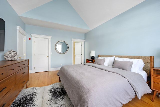 16 Quinns Way, Mashpee, MA 02649