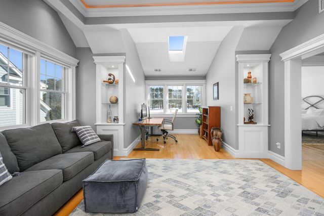 16 Quinns Way, Mashpee, MA 02649