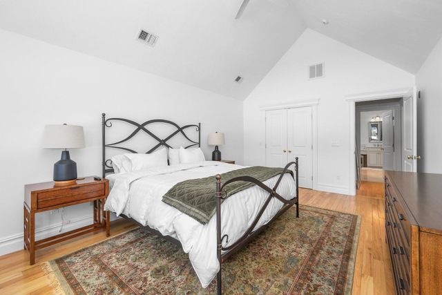 16 Quinns Way, Mashpee, MA 02649