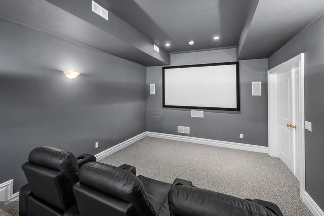 16 Quinns Way, Mashpee, MA 02649