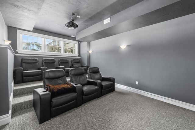 16 Quinns Way, Mashpee, MA 02649