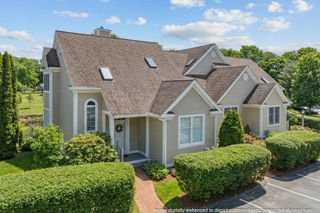 16 Quinns Way, Mashpee, MA 02649