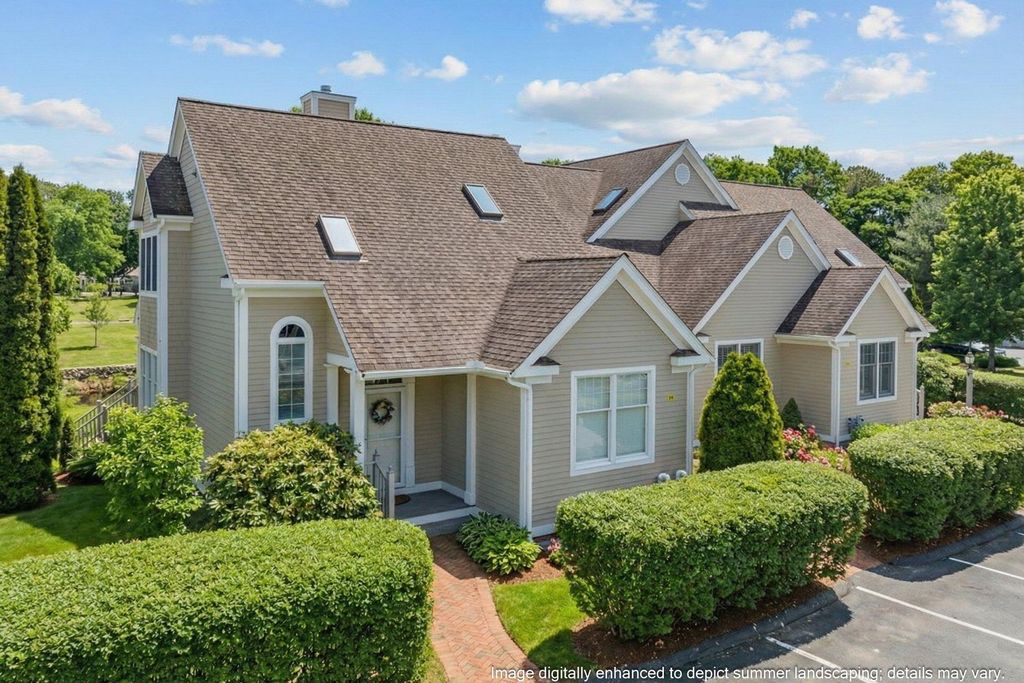 16 Quinns Way, Mashpee, MA 02649