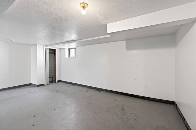 214 Geneva Road, Dayton, OH 45417