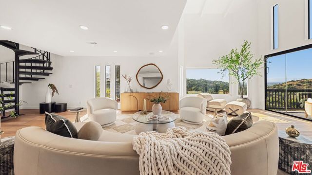 11559 Dona Teresa Drive, Studio City (los Angeles), CA 91604