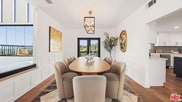 11559 Dona Teresa Drive, Studio City (los Angeles), CA 91604