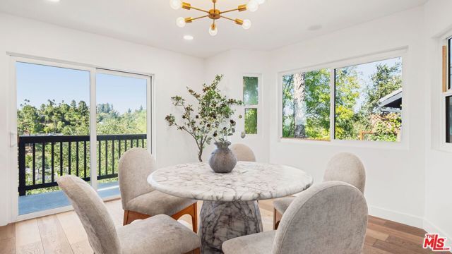 11559 Dona Teresa Drive, Studio City (los Angeles), CA 91604