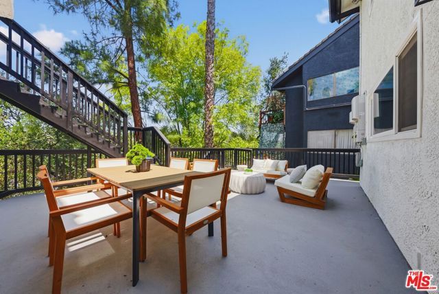 11559 Dona Teresa Drive, Studio City (los Angeles), CA 91604