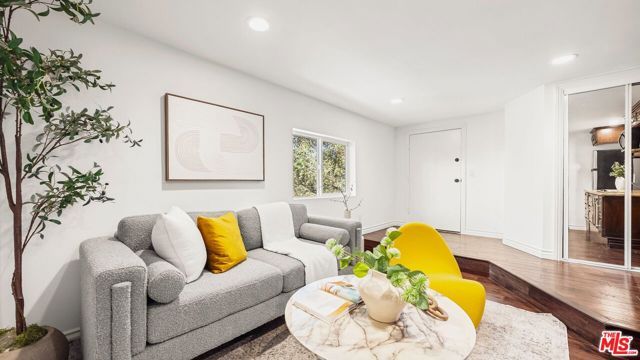 11559 Dona Teresa Drive, Studio City (los Angeles), CA 91604