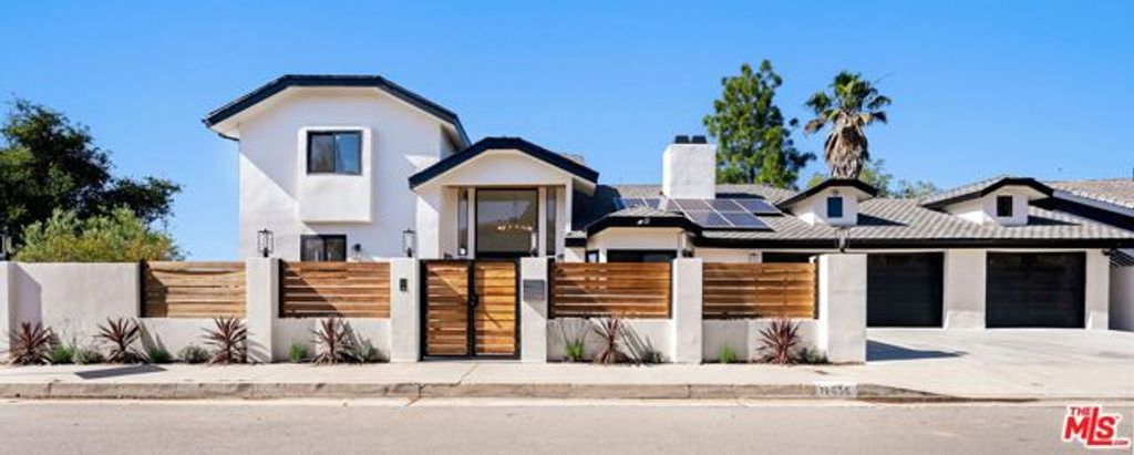 11559 Dona Teresa Drive, Studio City (los Angeles), CA 91604