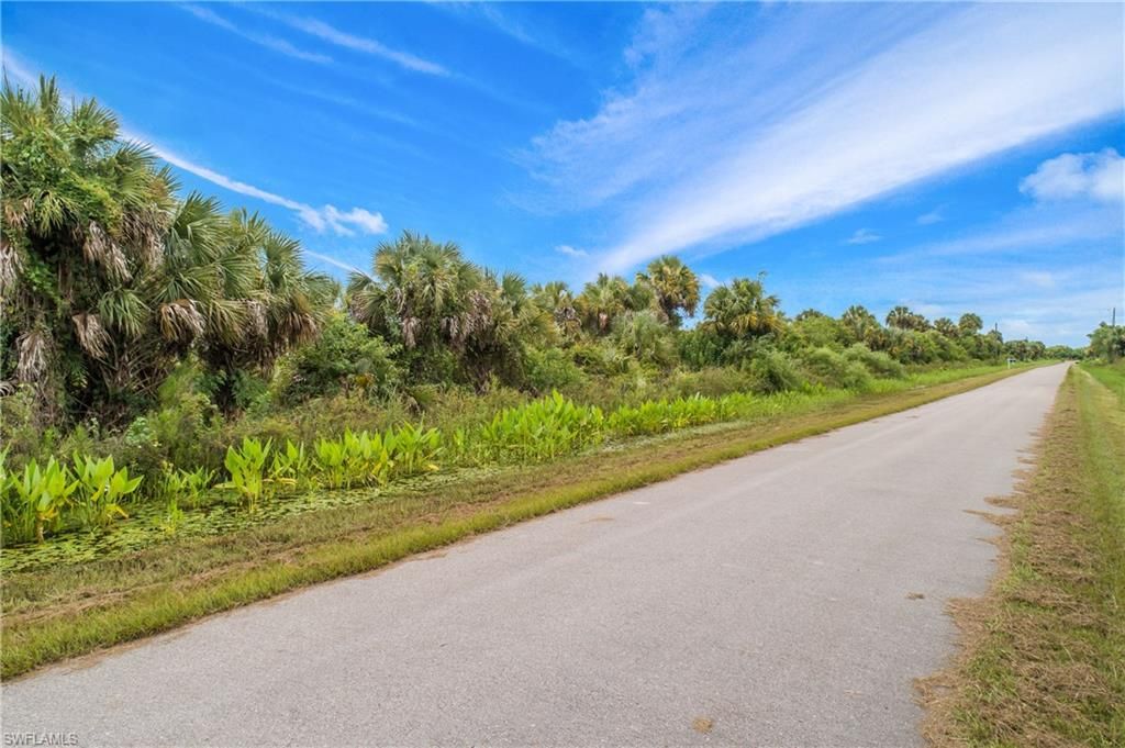 688 39th AVE NW, NAPLES, FL 34120 — photo 4