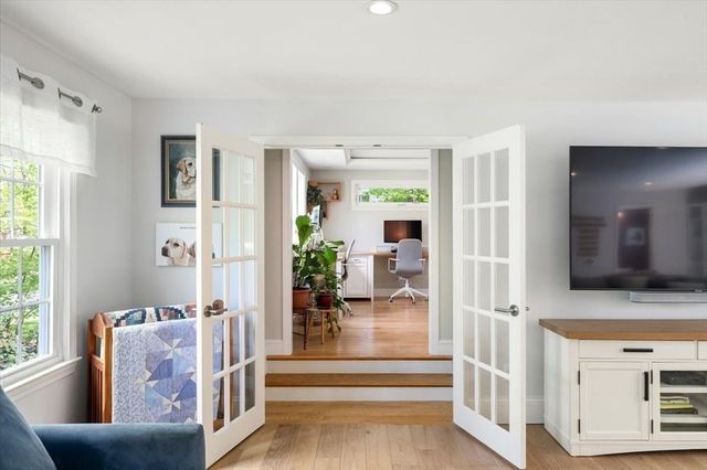 9 Running Brook Cir, Ashland, MA 01721