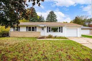 2438 Iva Court, Beloit, WI 53511