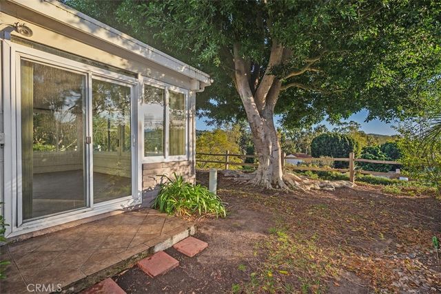 3289 San Amadeo C, Laguna Woods, CA 92637