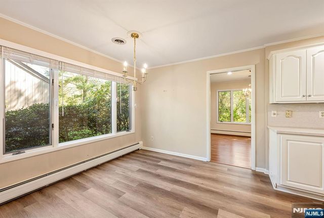 400C Bromley Place 4003, Wyckoff, NJ 07481
