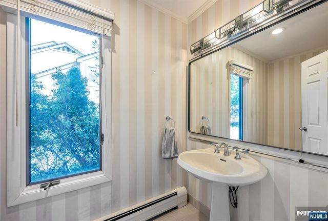 400C Bromley Place 4003, Wyckoff, NJ 07481
