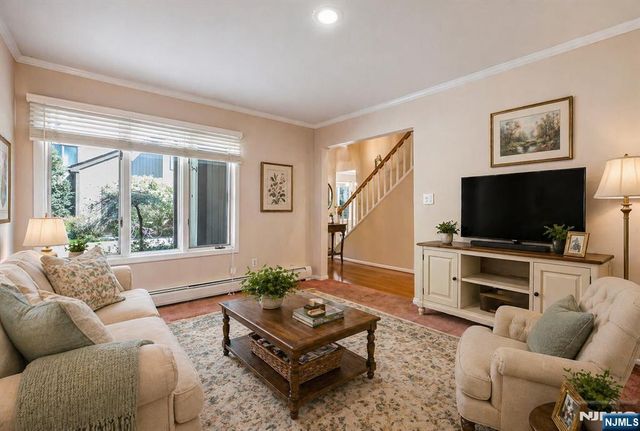 400C Bromley Place 4003, Wyckoff, NJ 07481