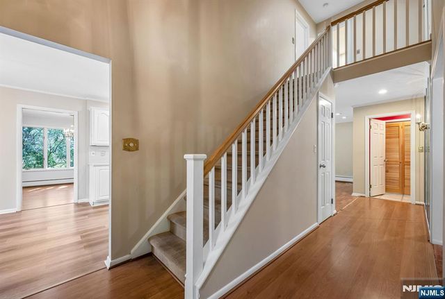 400C Bromley Place 4003, Wyckoff, NJ 07481